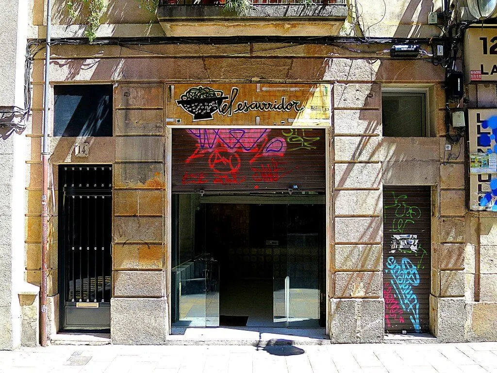 Fachada del local antes de la reforma, Sant Pere Més Alt 14
